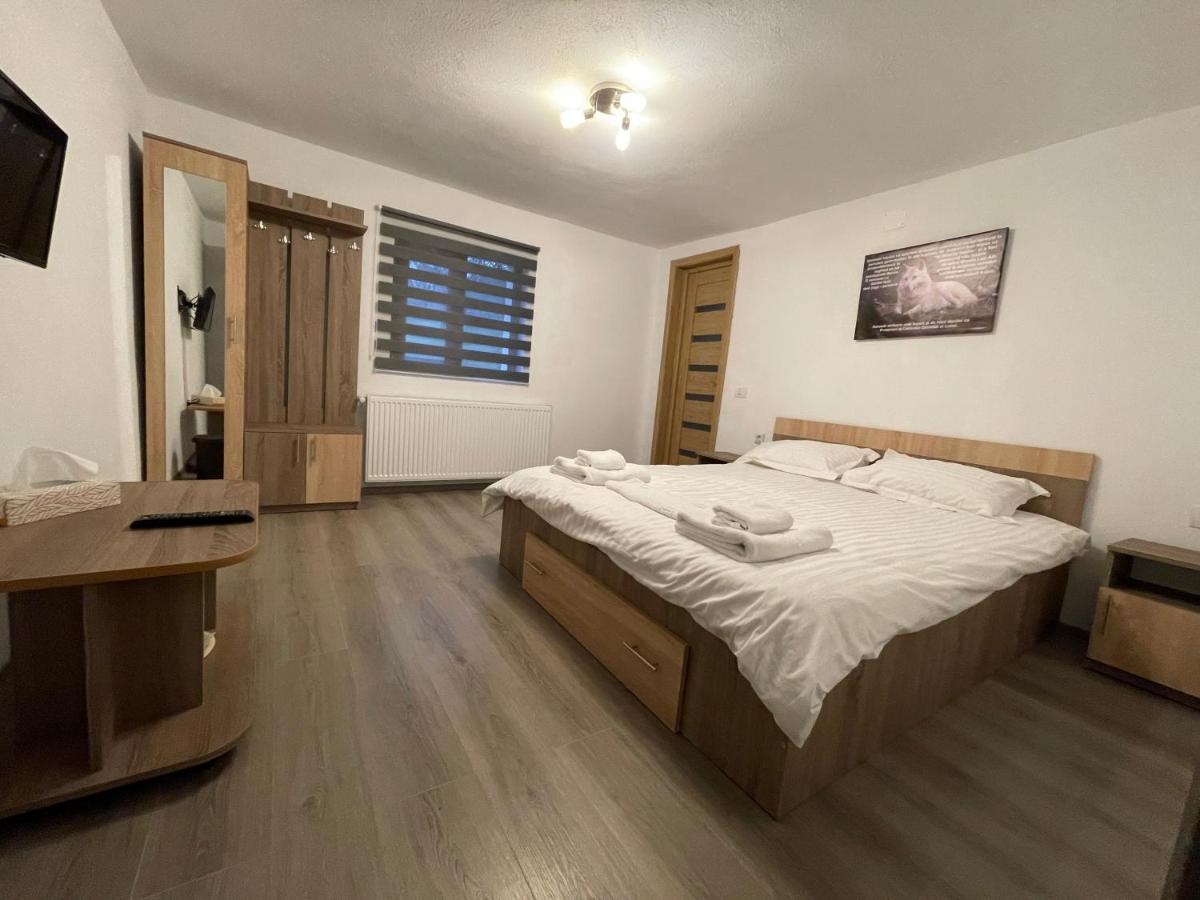 Casa Lupilor Transfagarasan Villa Căpăţîneni-Ungureni Kültér fotó