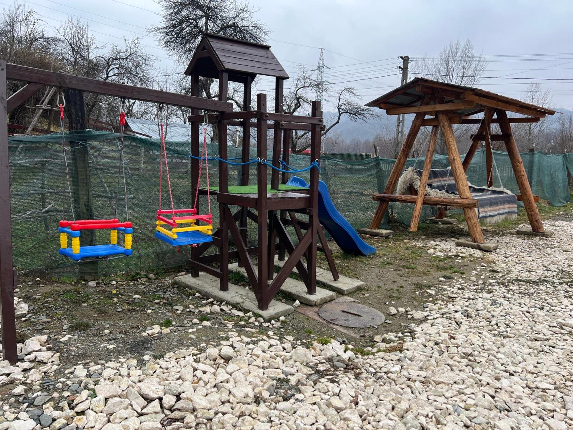 Casa Lupilor Transfagarasan Villa Căpăţîneni-Ungureni Kültér fotó