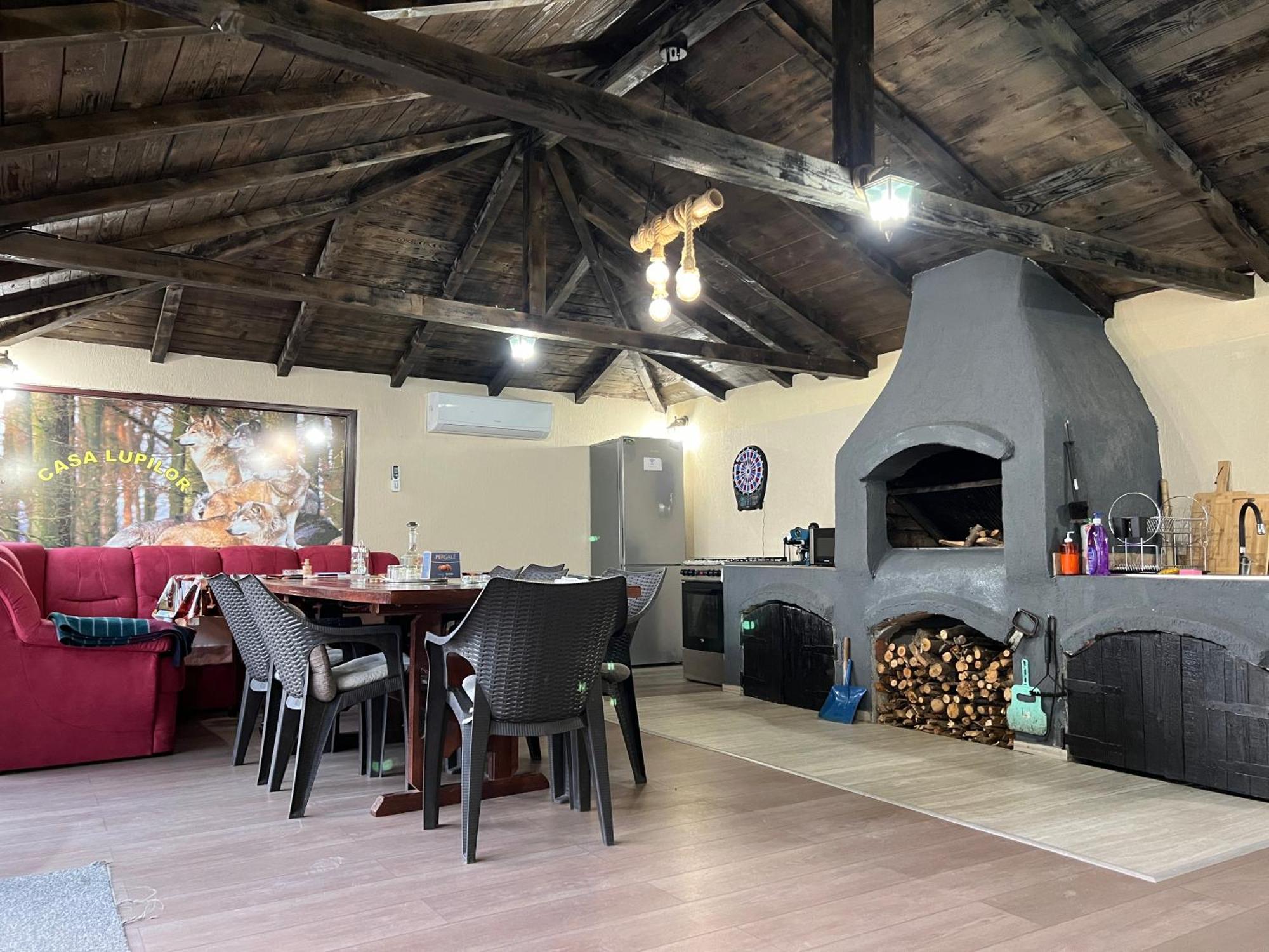 Casa Lupilor Transfagarasan Villa Căpăţîneni-Ungureni Kültér fotó